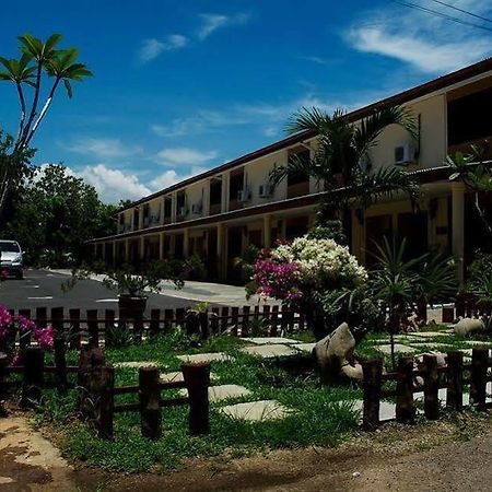 Putra Putri Lodge Kangar Exterior foto