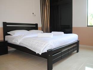 Putra Putri Lodge Kangar Exterior foto